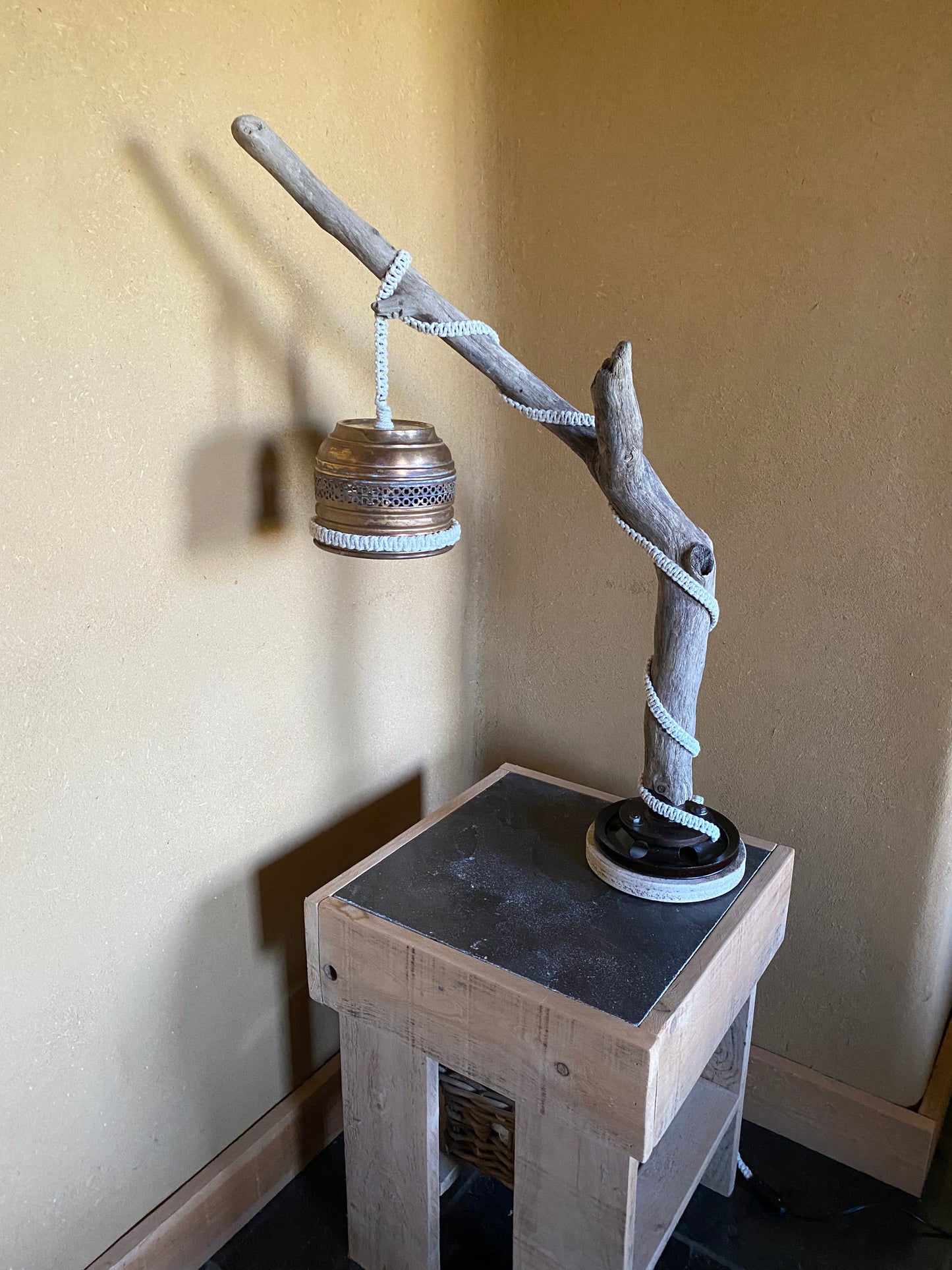 Originele, vintage tafellamp met Spaans toets.