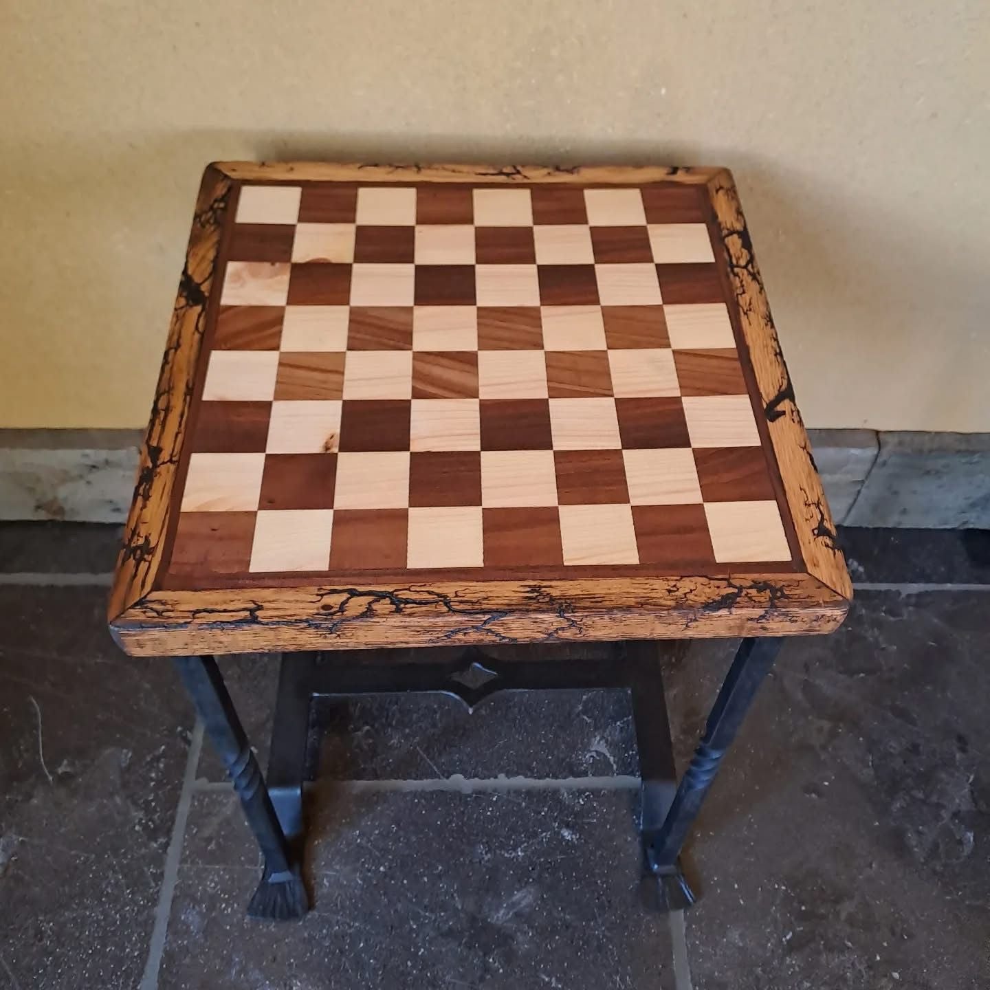 Schaaktafeltje met bijzet